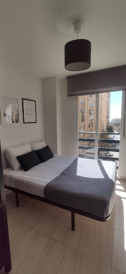 Апартаменты Huelin House Beach And Sun, Con Parking Y A 500 Metros De La Playa Малага Экстерьер фото